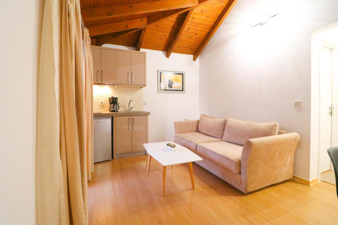 Lido Apartments Химар Екстериор снимка